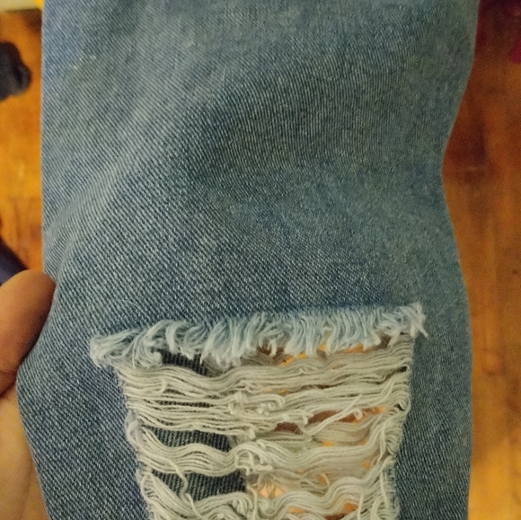 Jeans - Picture 2 of 5